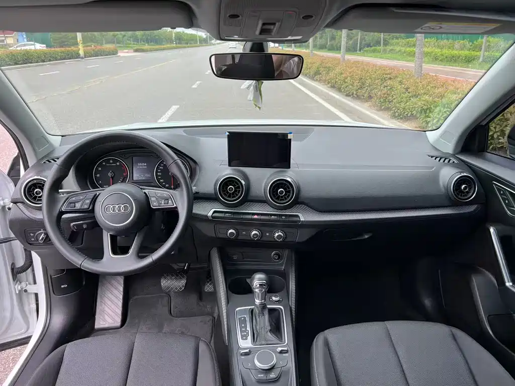 Audi Q2 L 35 TFSI Launch Exclusive CN-VI