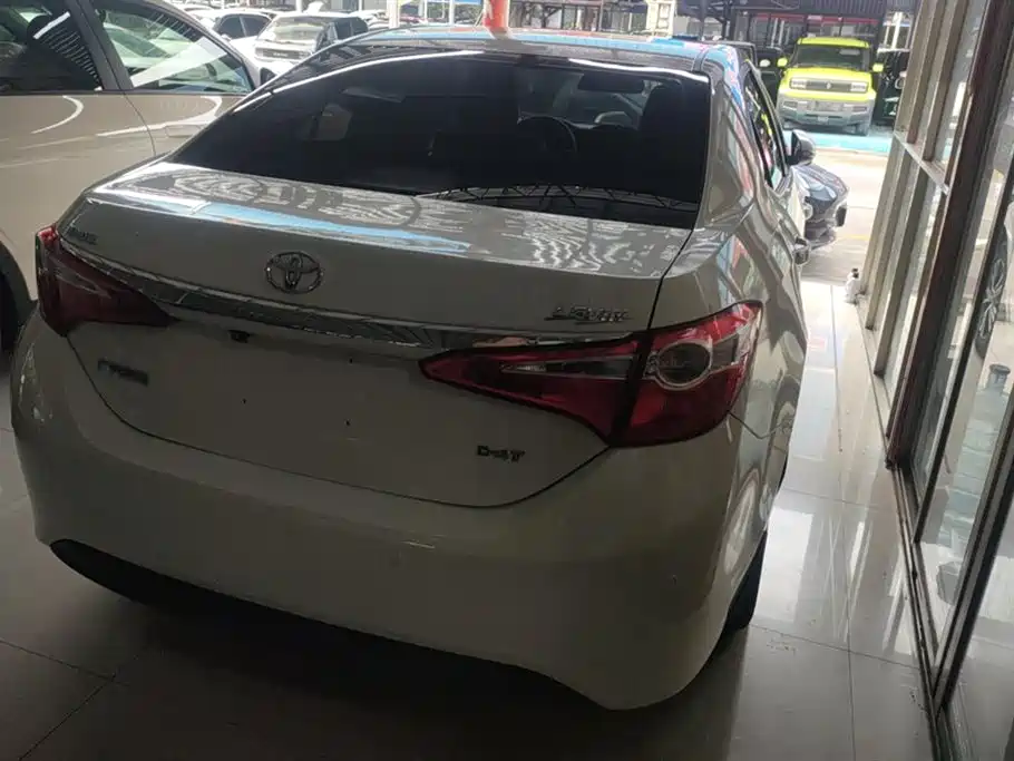 Levin Facelift 185 T CVT Leading CN-V
