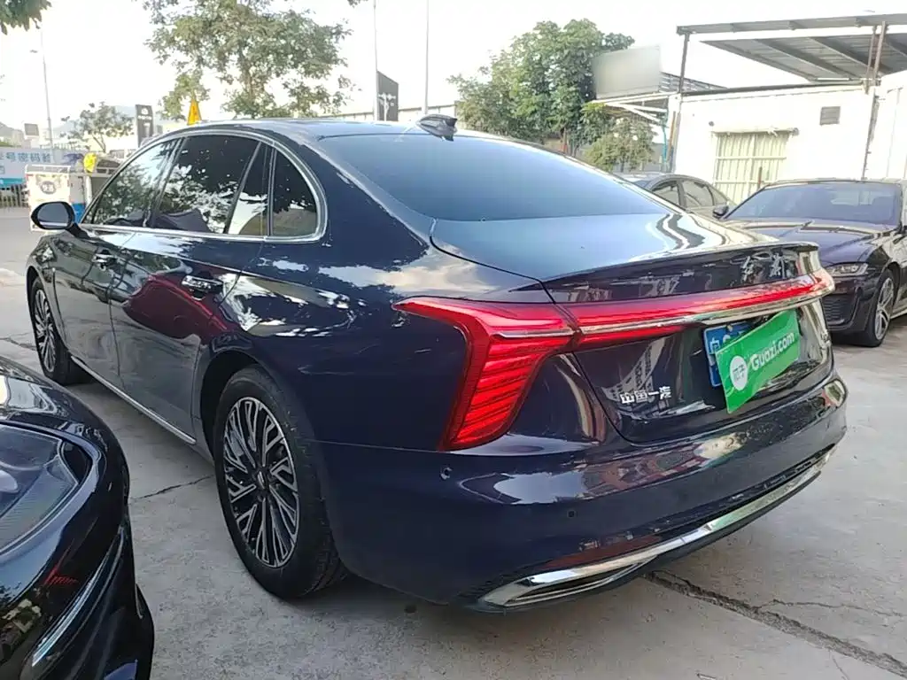Hongqi H5 2.0 T Auto Connected Flagship Leading