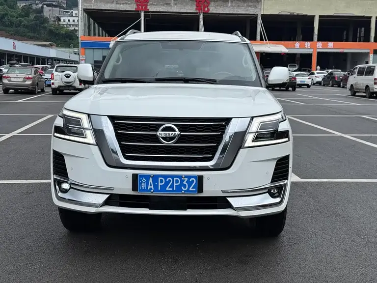 Nissan Patrol 4.0 L Platinum