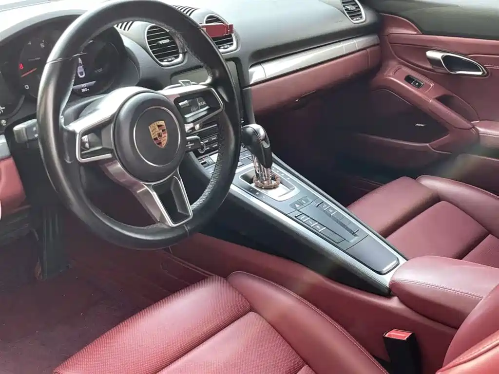 Porsche 718 Cayman 2.0 T