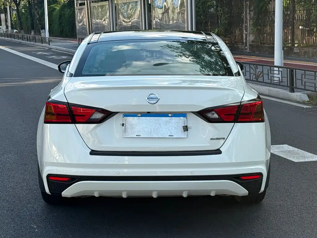 Teana 2.0 L XL Comfort