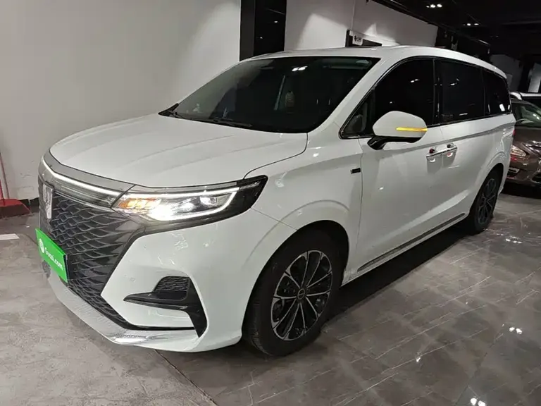 Roewe iMAX8 400 TGI Supreme Series LaCrosse
