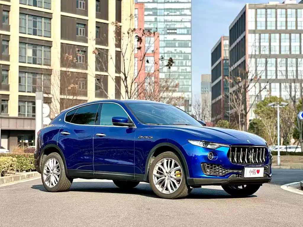 Levante 3.0 T Standard