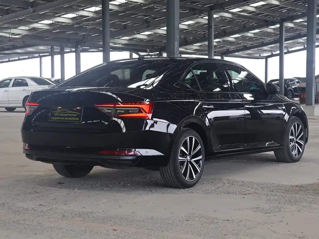 Superb TSI280 DSG Premium