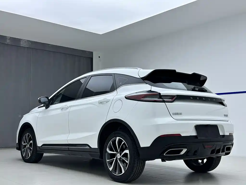 Emgrand S 1.4 T CVT Crossover Player