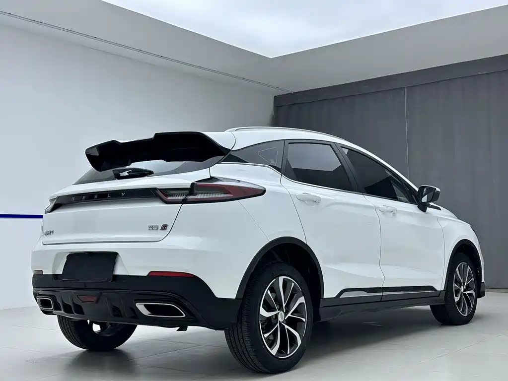 Emgrand S 1.4 T CVT Crossover Player