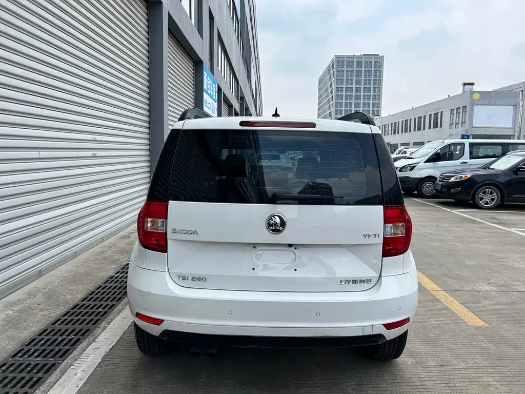 Yeti TSI280 DSG Car Share Brothers