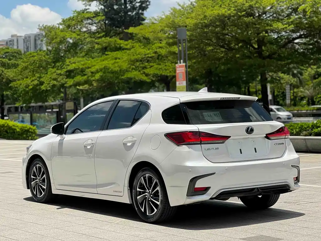 Lexus CT CT200 h Elite Mono CN-V