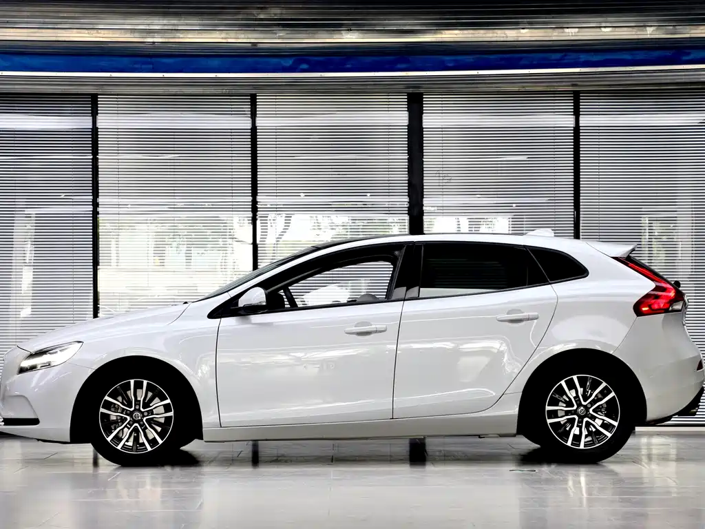 Volvo V40 T3 Smart Ease