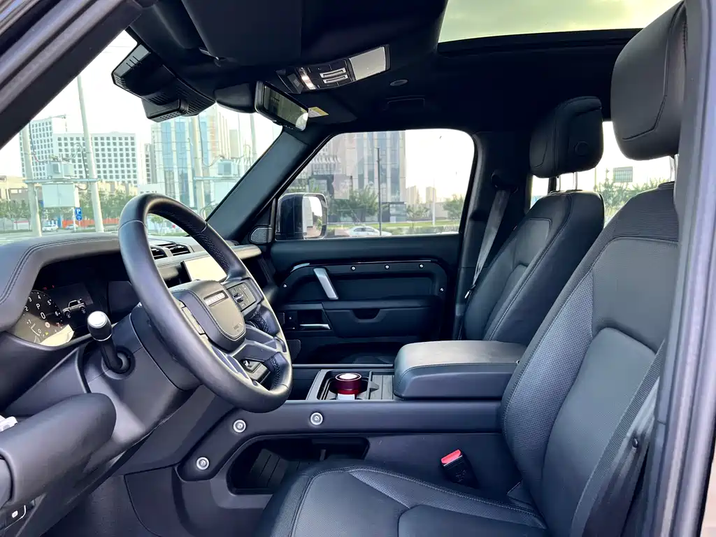 Land Rover Defender 110 3.0 T P400 X-DYNAMIC HSE