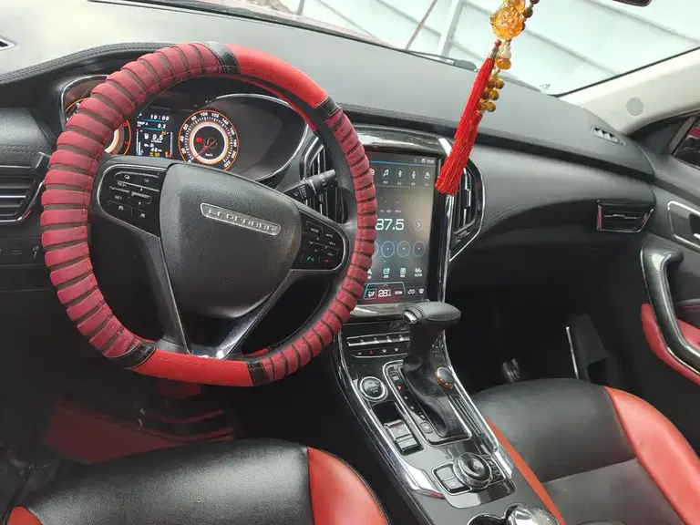 Leopaard CS9 1.5 L CVT Comfort