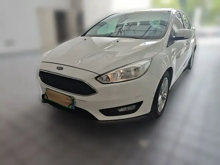 Ford Focus Hatchback 1.6 L Auto Comfort Smart Travel
