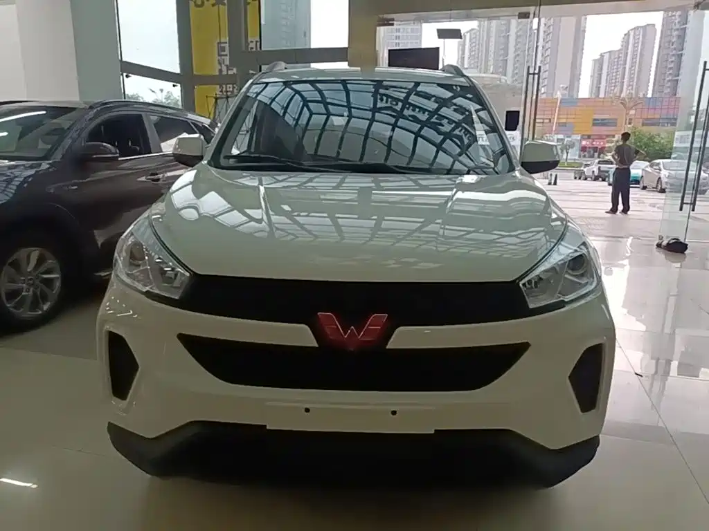 Wuling Hongguang S3 1.5 L Manual Standard CN-VI