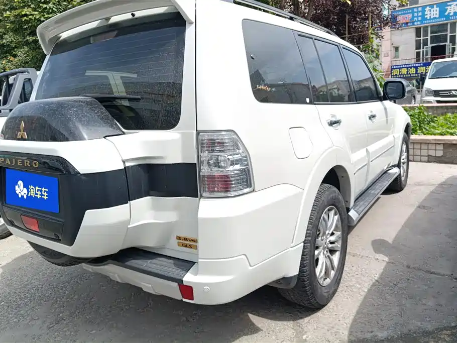 Pajero (Import) 3.8 L Auto