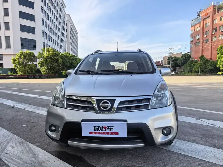 Nissan Livina 骊威 2010款 劲锐版 1.6 L 自动标准型