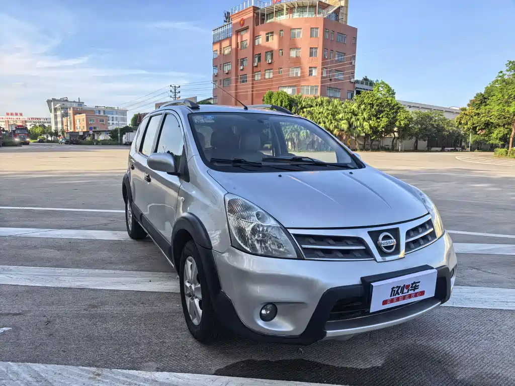 Livina 骊威 2010款 劲锐版 1.6 L 自动标准型