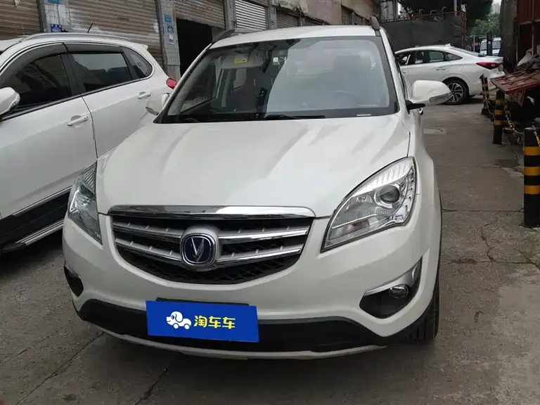 Changan CS35 1.6 L Auto Luxury CN-V