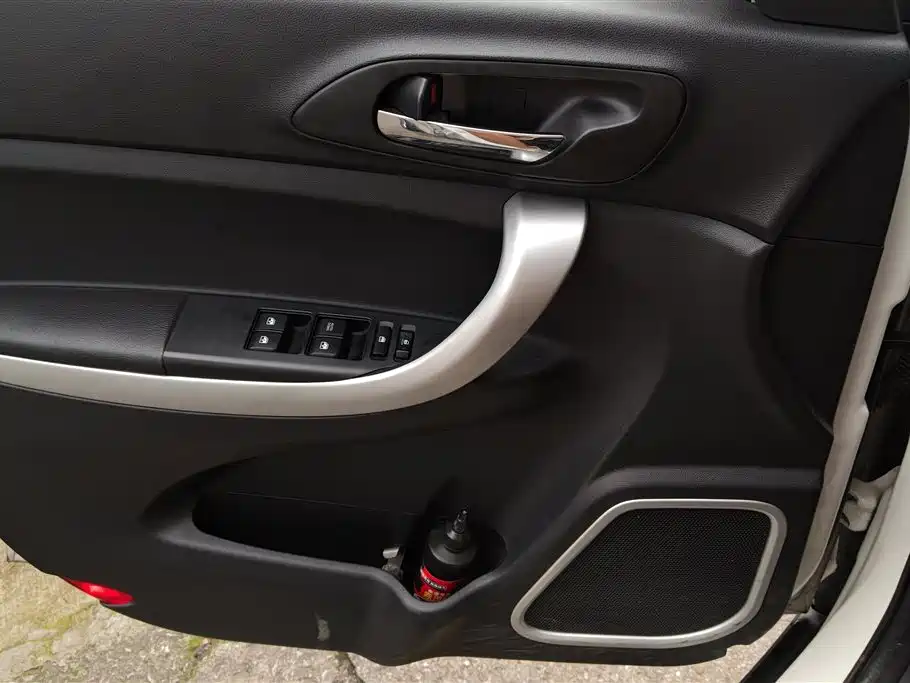 Changan CS35 1.6 L Auto Luxury CN-V