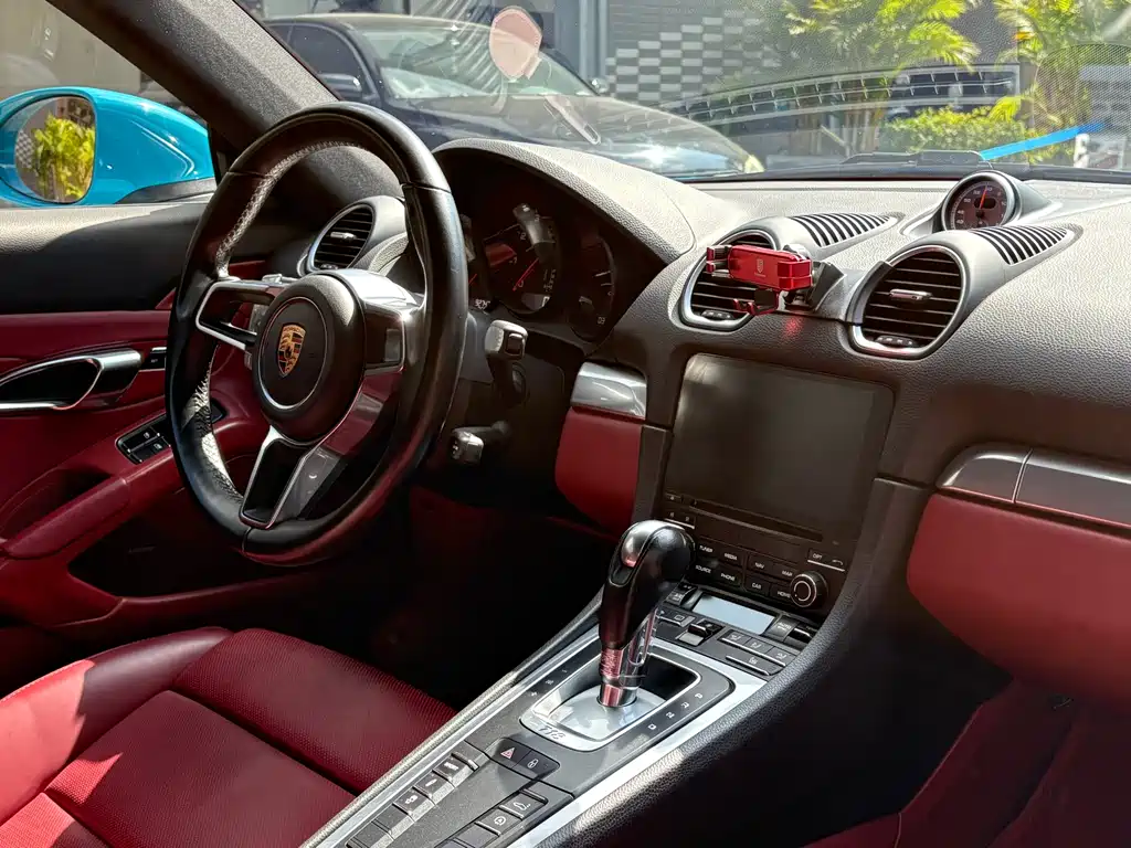 Porsche 718 Cayman 2.0 T