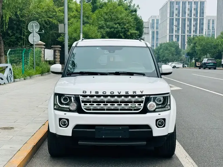 Land Rover Discovery 3.0 SC Black Shine Collector HSE