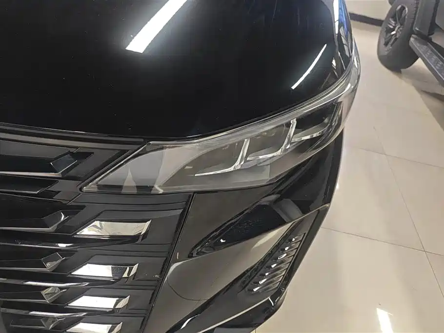 GAC Trumpchi M6 PRO 270 T DCT Luxury