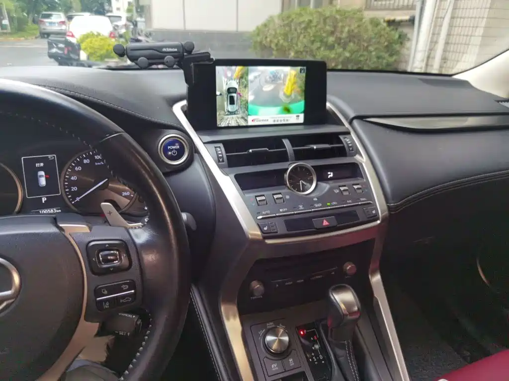 Lexus NX 300 h FWD Sharp Style