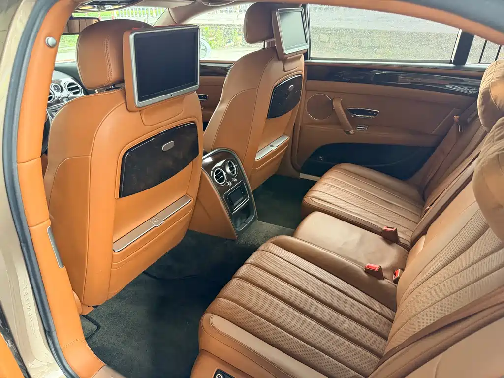 Flying Spur 4.0 T V8 Distinguished