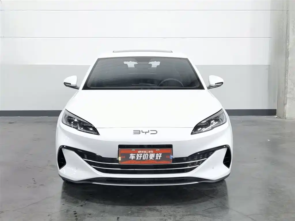 Seal 06 DM-i 120 KM Honored