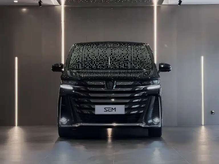 Toyota Vellfire Crown Dual Engine 2.5 L Supreme Executive