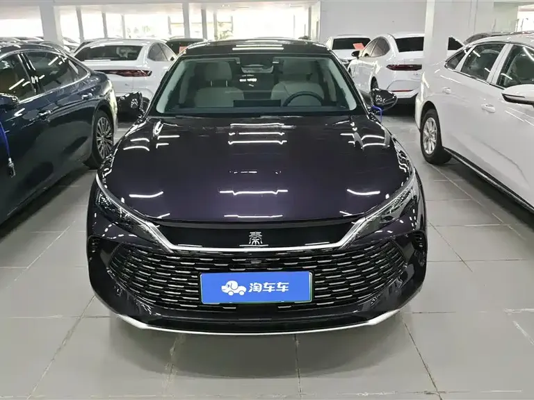 BYD Qin L DM-i 120 KM Outstanding