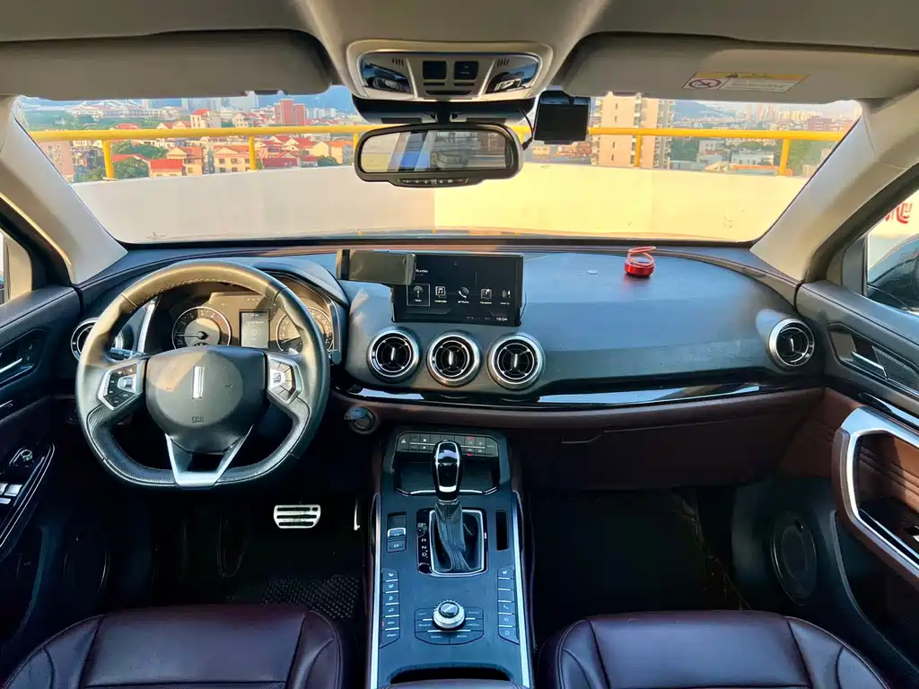 WEY VV5 2.0 T Super Luxury