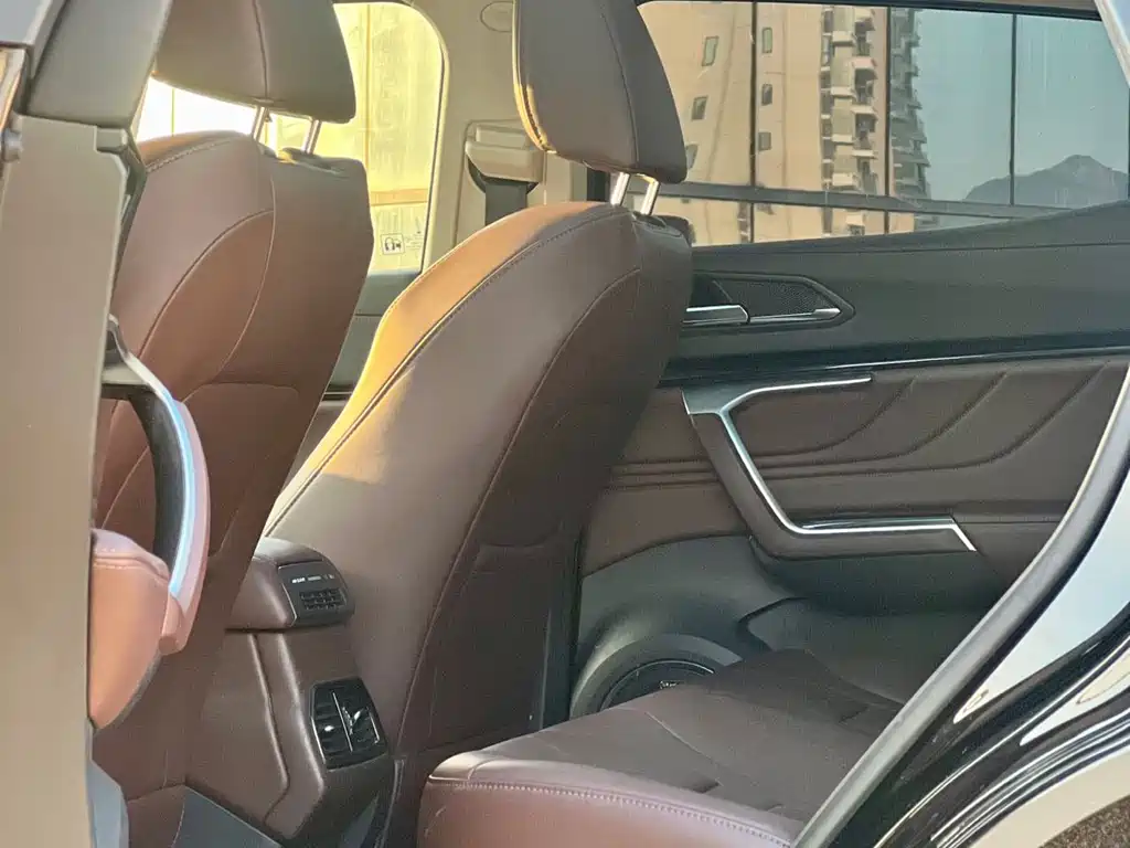 WEY VV5 2.0 T Super Luxury