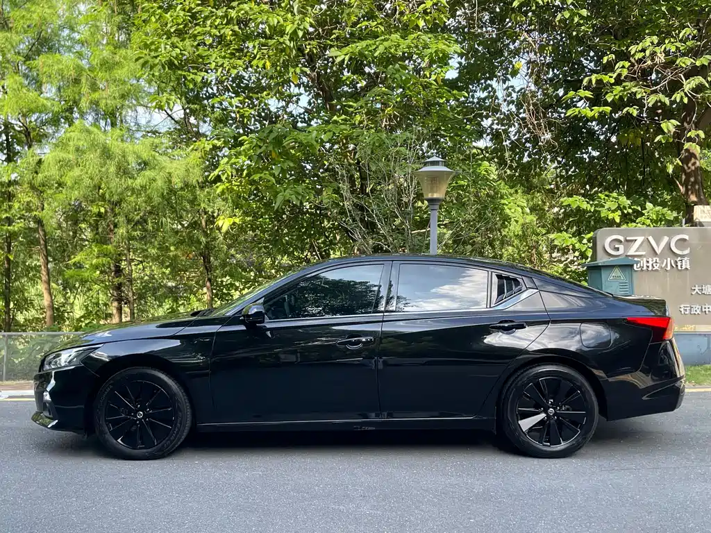 Teana 2.0 L XL Comfort