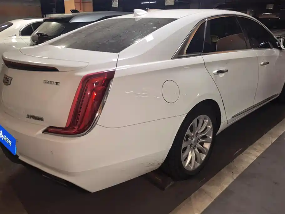 Cadillac XTS 28 T Tech