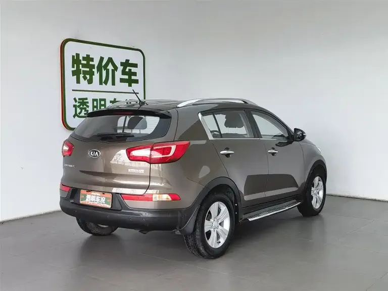 Kia Sportage 智跑 2014款 2.0 L 手动两驱版GLS
