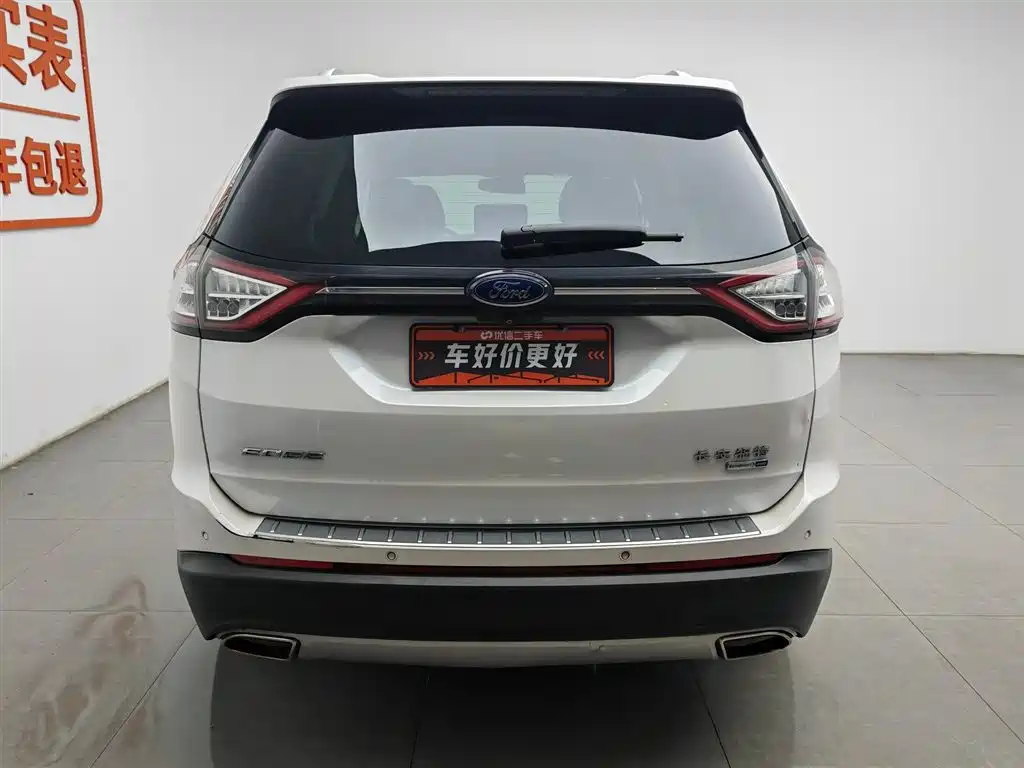 Edge EcoBoost 245 4 WD Grand Sharp 7-seat