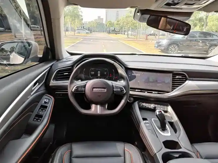 Haval F7 1.5 T 2 WD i Trend