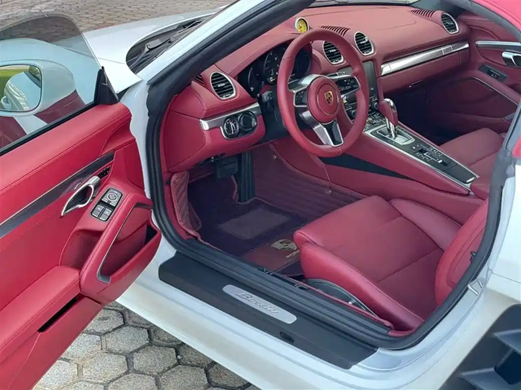 Porsche 718 Boxster 2.0 T