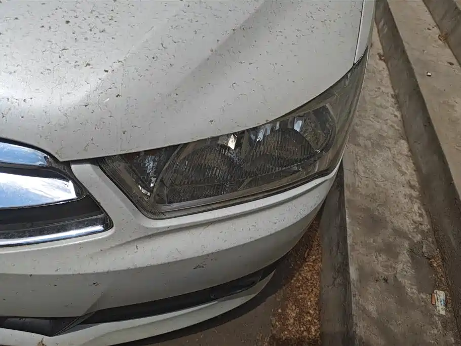 C-Quatre Classic Sedan 1.6 L Manual Fashionable