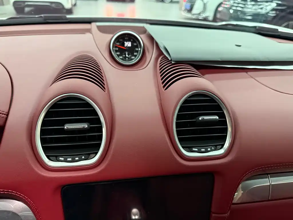 Porsche 718 Boxster 2.0 T