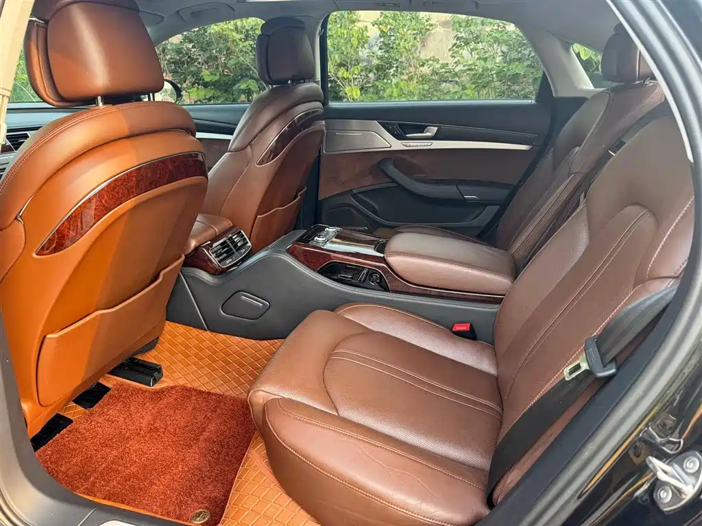 Audi A8 A8 L 45 TFSI quattro Luxury