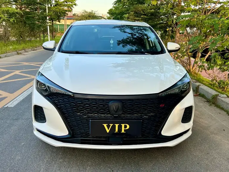 Changan Eado PLUS Blue Whale NE 1.4 T GDI DCT Distinguished