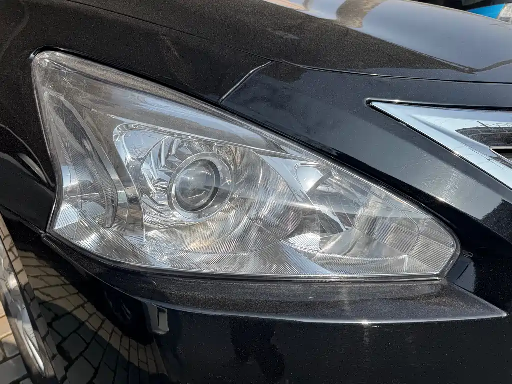 Teana 2.0 L XL Comfort