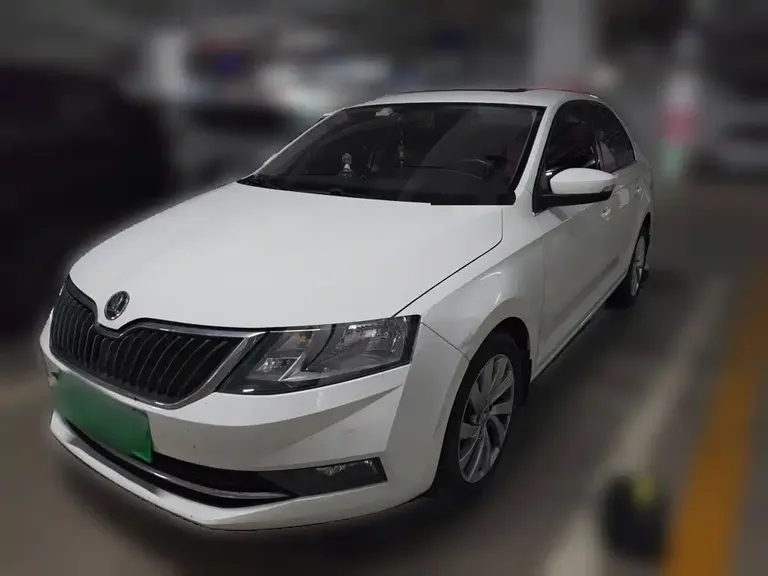 Skoda Rapid 1.6 L Manual Comfort