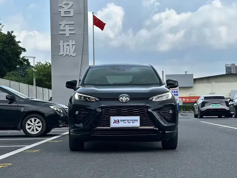 Toyota Wildlander 2.0 L CVT 2 WD Urban
