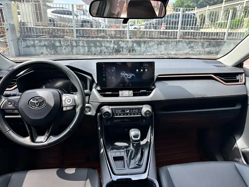 Wildlander 2.0 L CVT 2 WD Urban