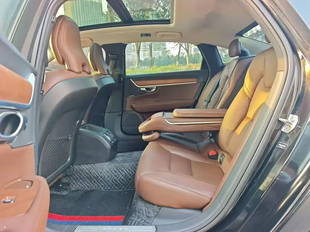 Volvo S90 T5 Smart Ease Luxury
