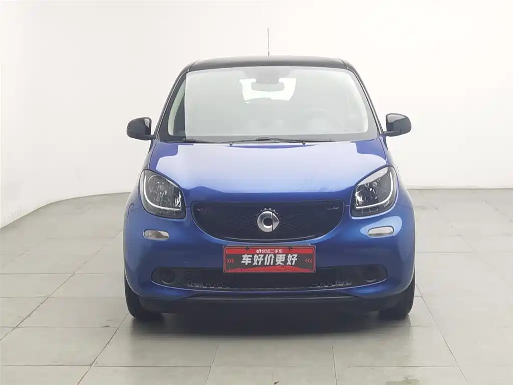 smart forfour 0.9 T 66 kW Pioneer