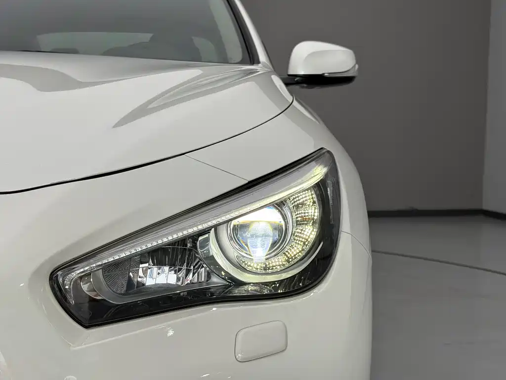 Infiniti Q50 L 2.0 T Joy